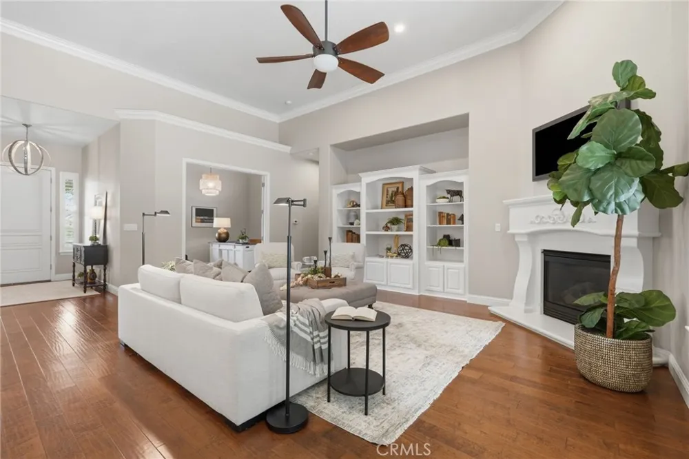 210 Denton Court Visalia, CA 93291