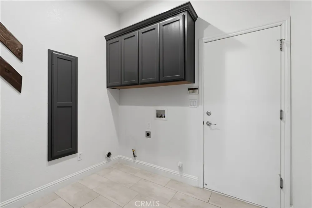 210 Denton Court Visalia, CA 93291