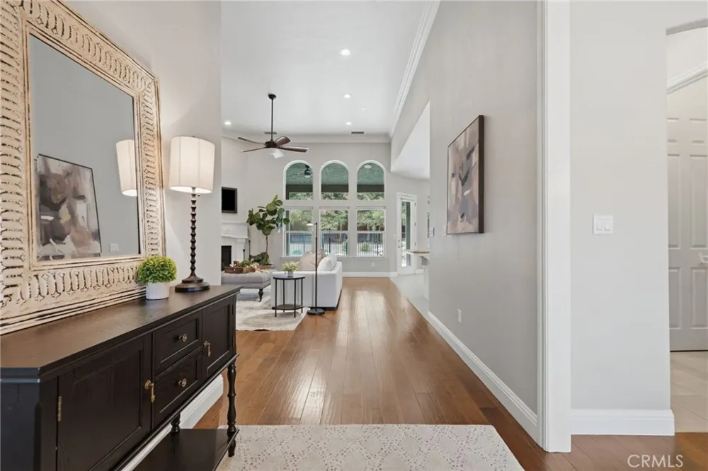210 Denton Court Visalia, CA 93291