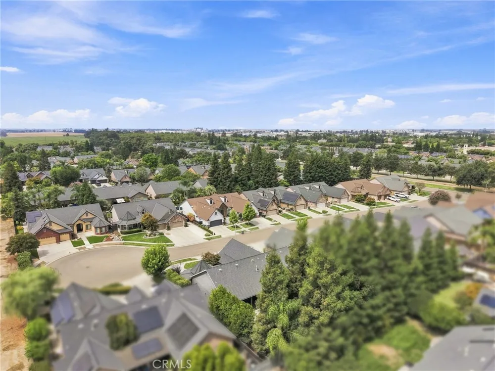 210 Denton Court Visalia, CA 93291