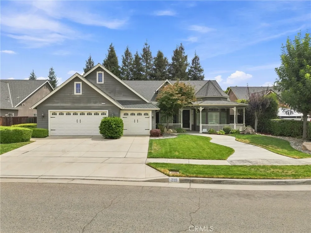 210 Denton Court Visalia, CA 93291