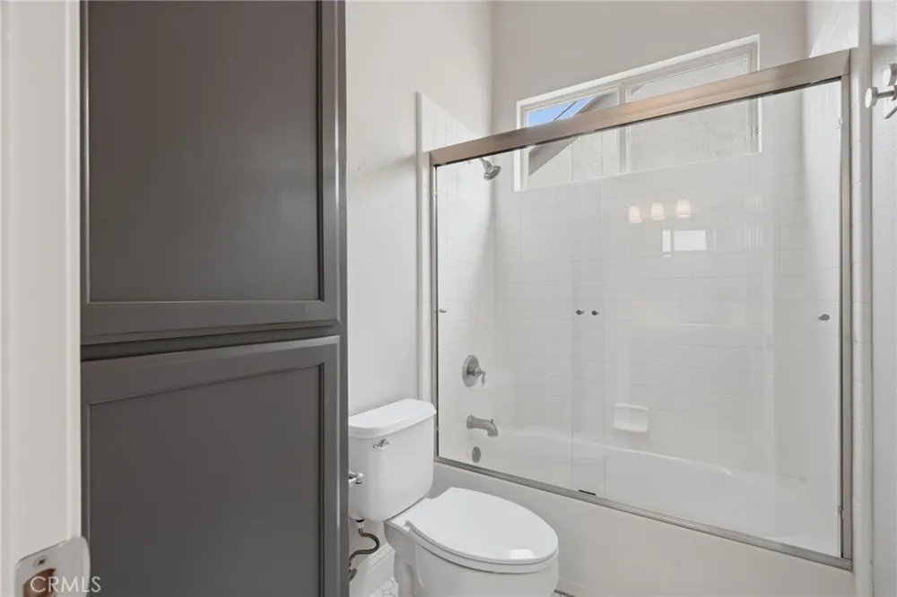 210 Denton Court Visalia, CA 93291