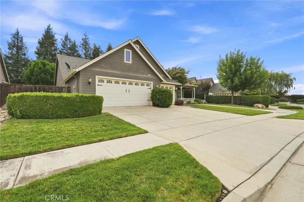 210 Denton Court Visalia, CA 93291