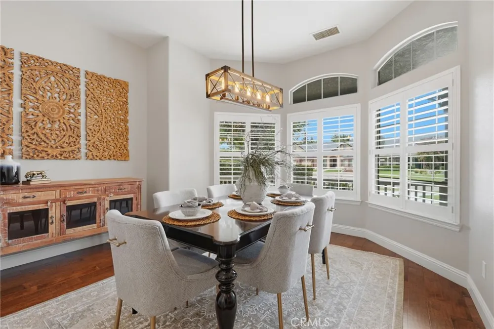 210 Denton Court Visalia, CA 93291