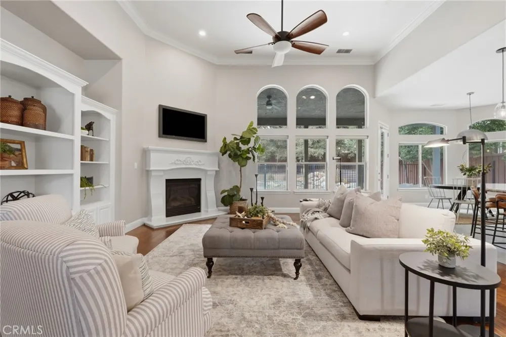 210 Denton Court Visalia, CA 93291