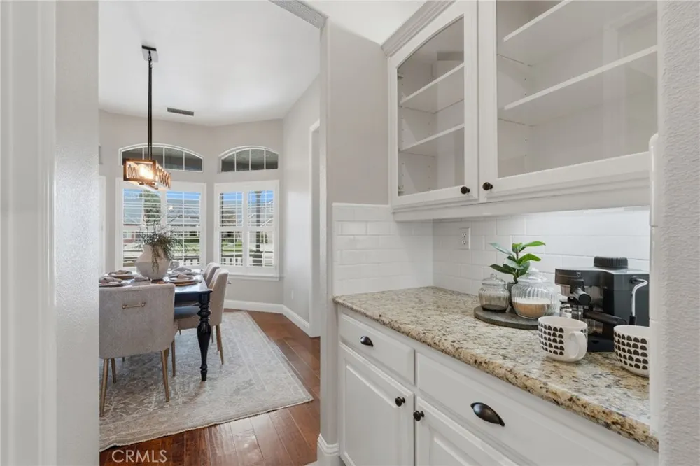 210 Denton Court Visalia, CA 93291