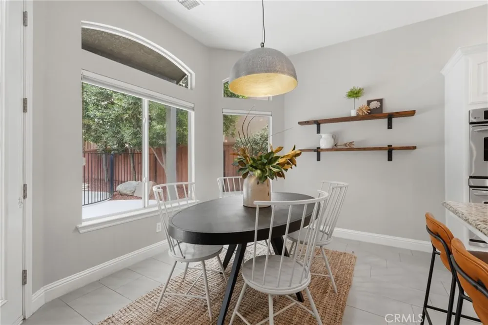 210 Denton Court Visalia, CA 93291