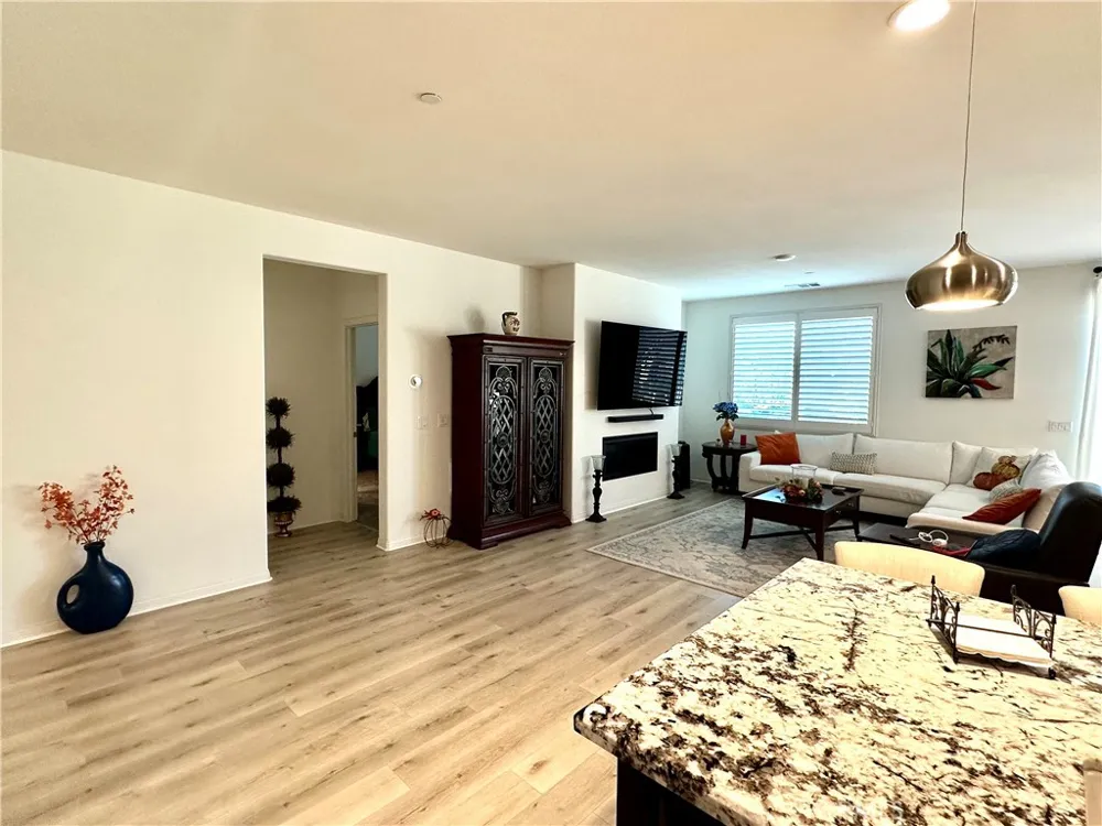 24560 Division Drive Menifee, CA 92584