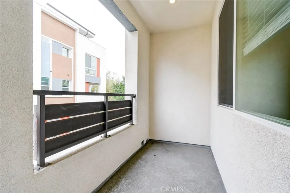 1814 E 1st Street #330 Santa Ana, CA 92705