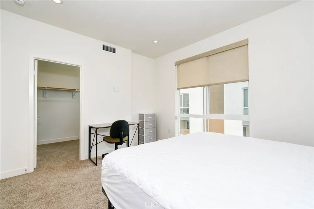 1814 E 1st Street #330 Santa Ana, CA 92705