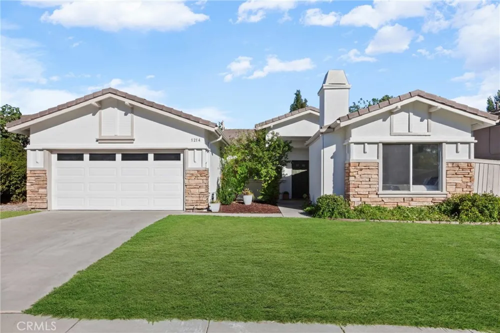 1214 Shadow Meadow Paso Robles, CA 93446