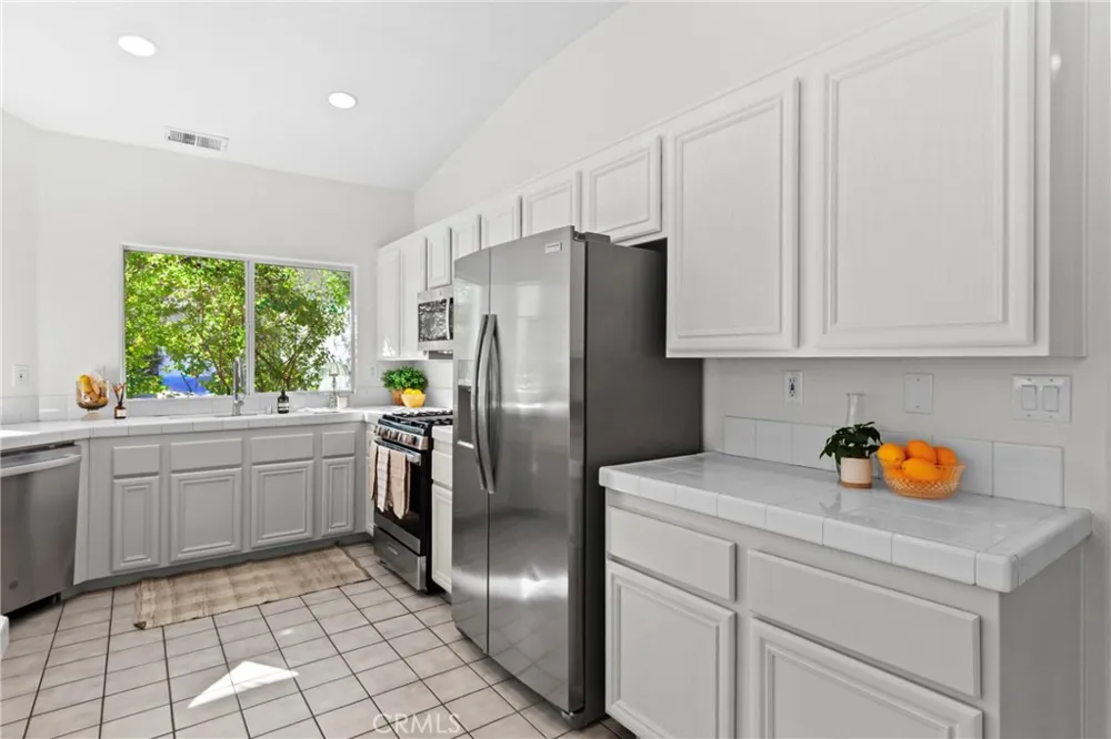 1214 Shadow Meadow Paso Robles, CA 93446