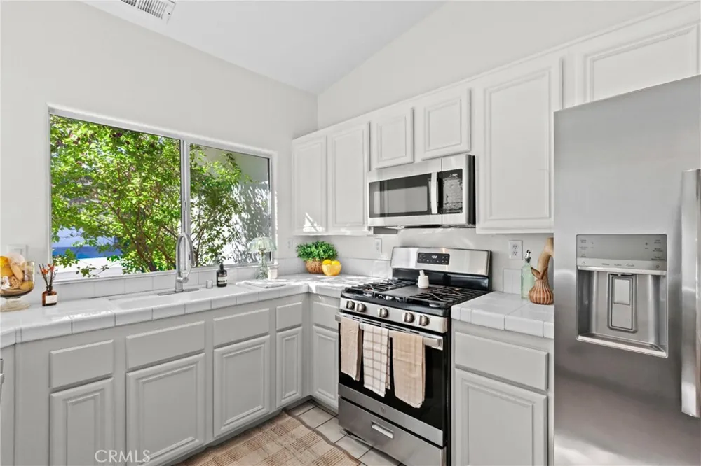 1214 Shadow Meadow Paso Robles, CA 93446