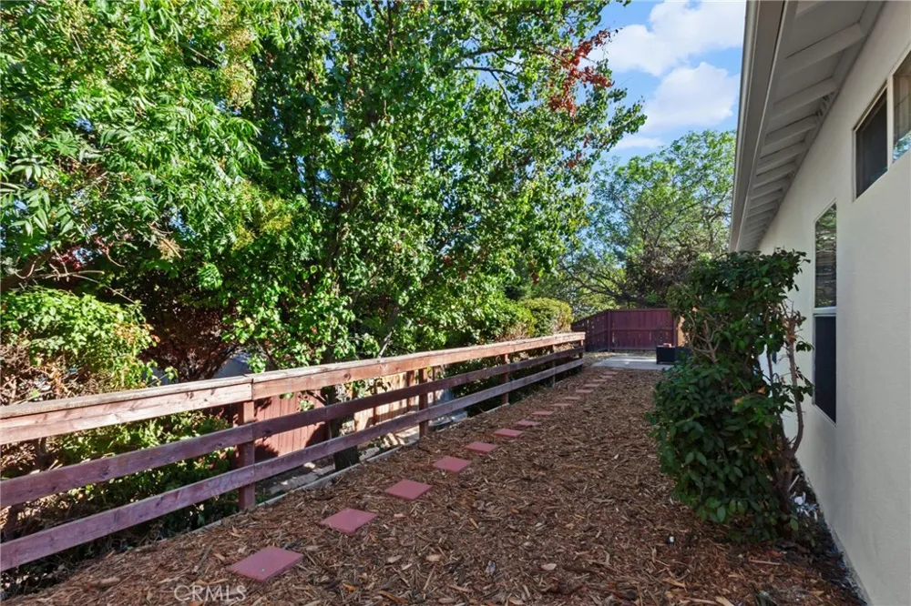 1214 Shadow Meadow Paso Robles, CA 93446