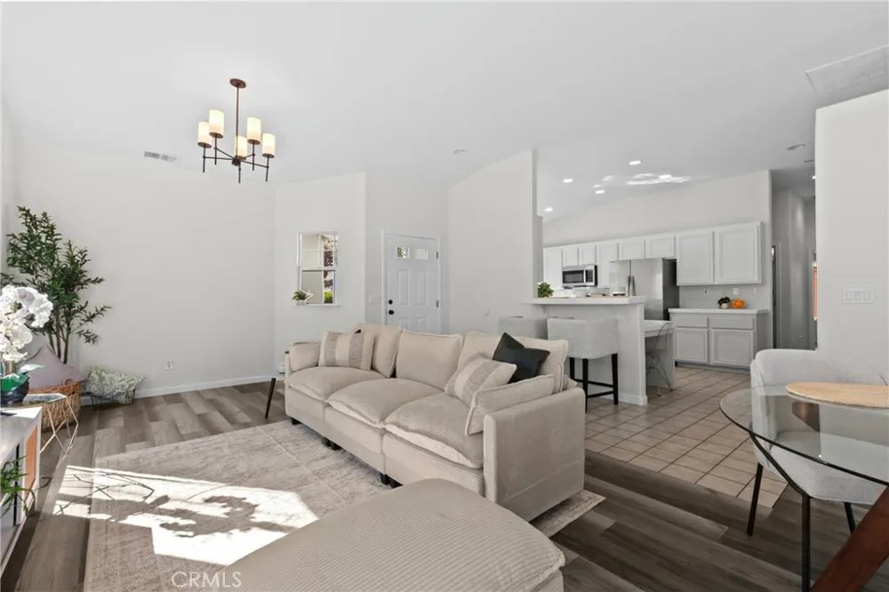 1214 Shadow Meadow Paso Robles, CA 93446