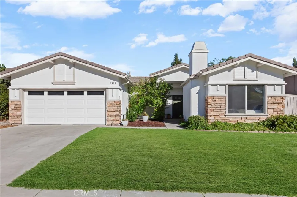 1214 Shadow Meadow Paso Robles, CA 93446
