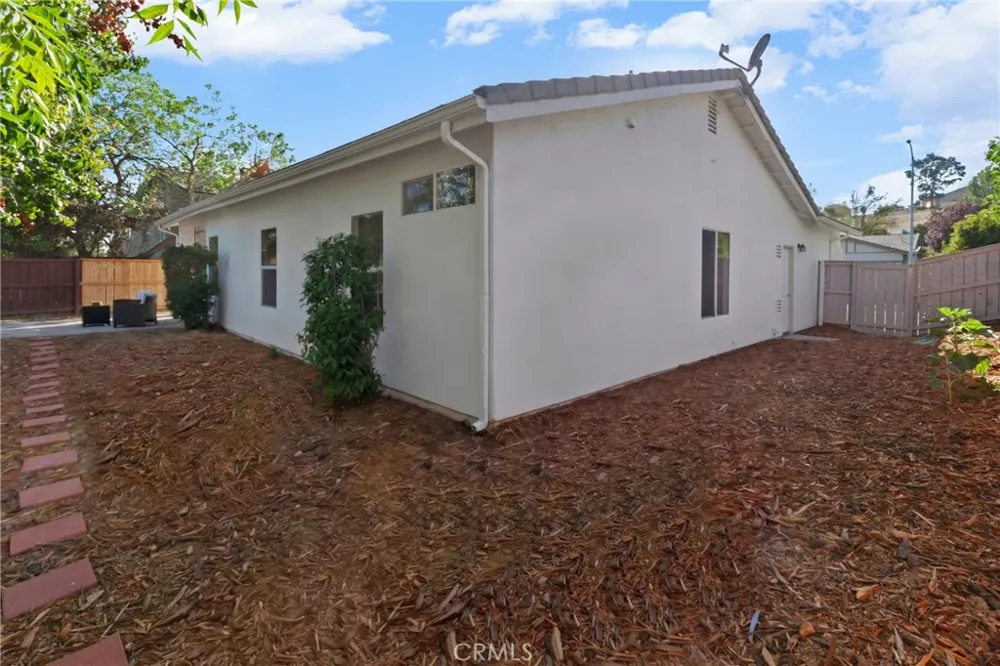 1214 Shadow Meadow Paso Robles, CA 93446