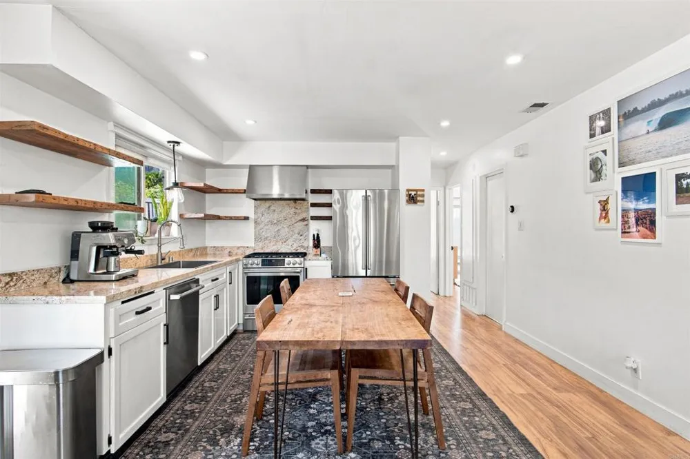 235 Coneflower Street Encinitas, CA 92024