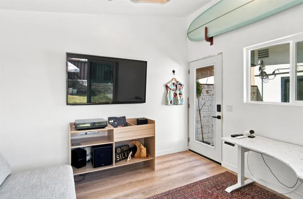 235 Coneflower Street Encinitas, CA 92024