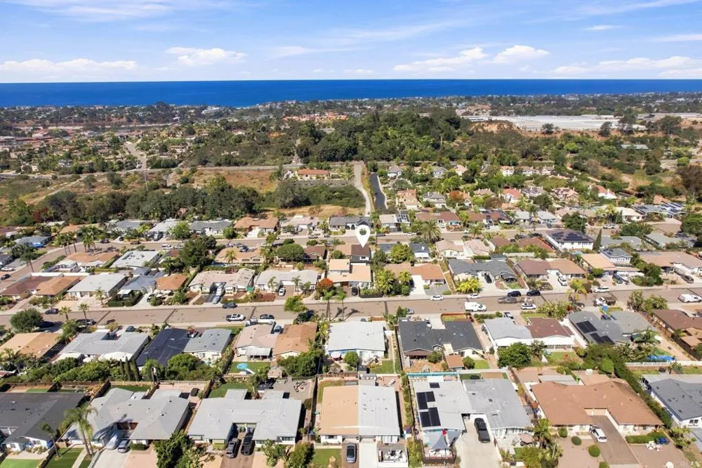 235 Coneflower Street Encinitas, CA 92024