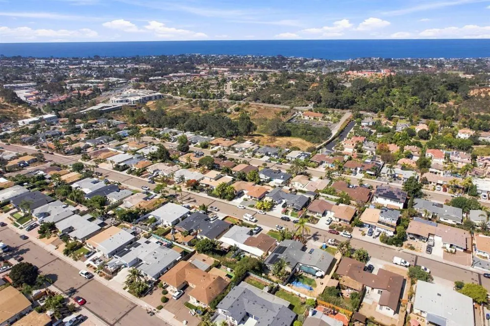 235 Coneflower Street Encinitas, CA 92024