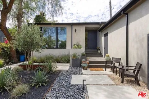 7102 Pacific View Drive