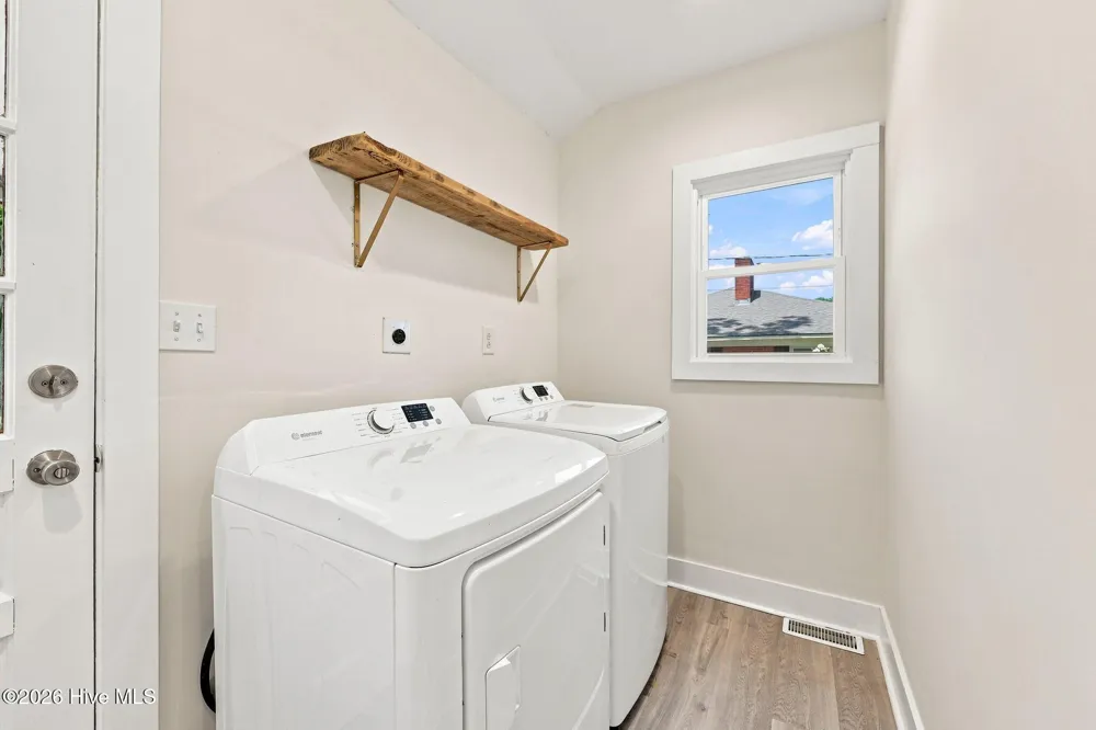 301 W 15th Street Washington, NC 27889