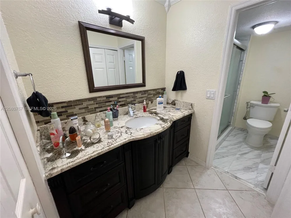 16240 Laurel Dr #101 Weston, FL 33326