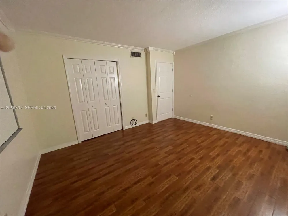 16240 Laurel Dr #101 Weston, FL 33326