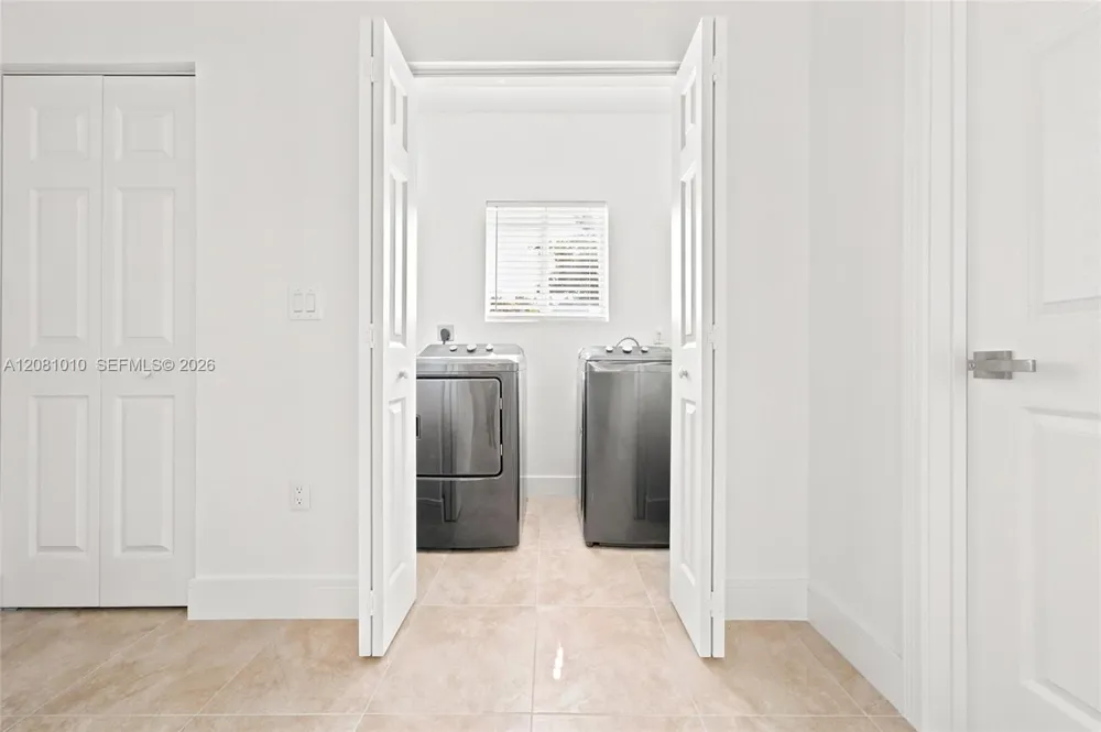 145 NE 60th St Miami, FL 33137