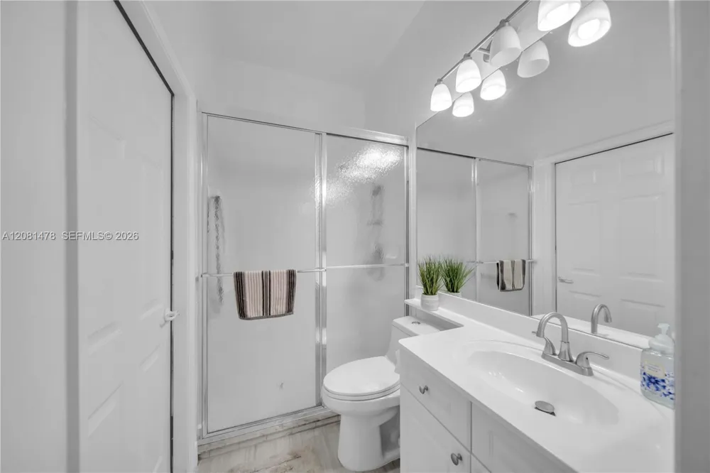 11142 Lakeland Cir Other City - In The State Of Florida, FL 33913