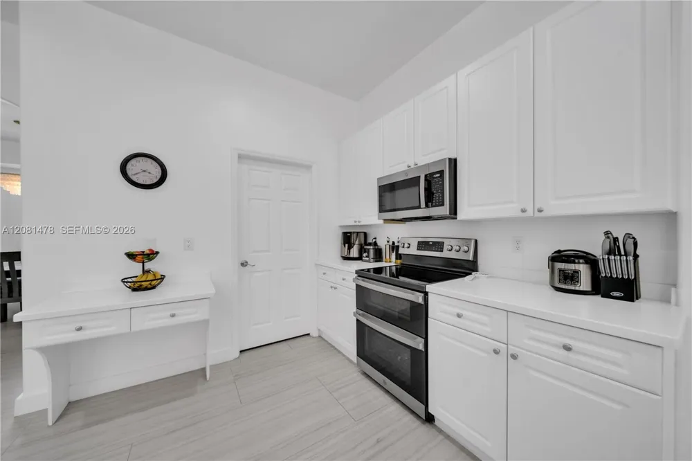 11142 Lakeland Cir Other City - In The State Of Florida, FL 33913