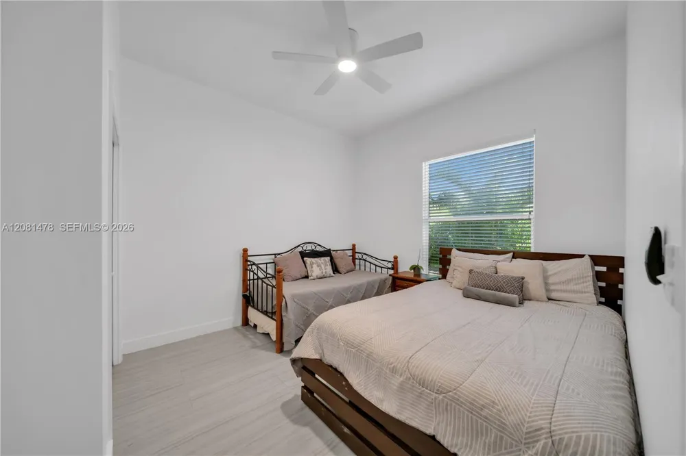 11142 Lakeland Cir Other City - In The State Of Florida, FL 33913
