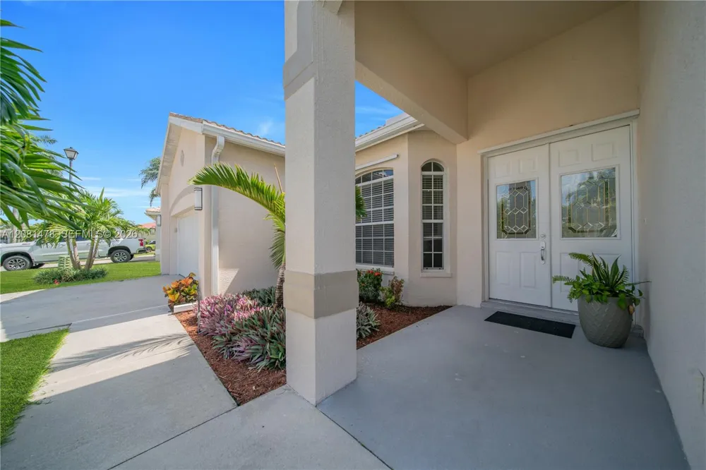 11142 Lakeland Cir Other City - In The State Of Florida, FL 33913