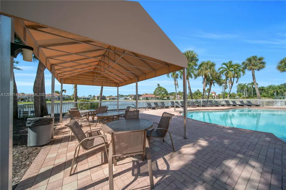 11142 Lakeland Cir Other City - In The State Of Florida, FL 33913