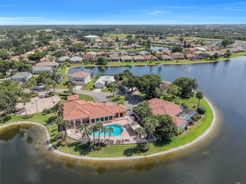 11142 Lakeland Cir Other City - In The State Of Florida, FL 33913