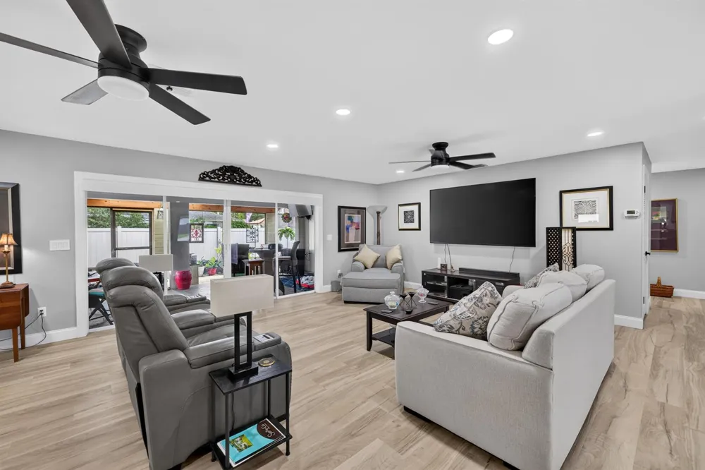 1916 QUAIL COURT Fort Pierce, FL 34982