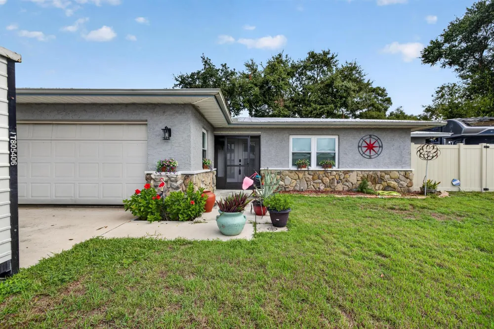 1916 QUAIL COURT Fort Pierce, FL 34982