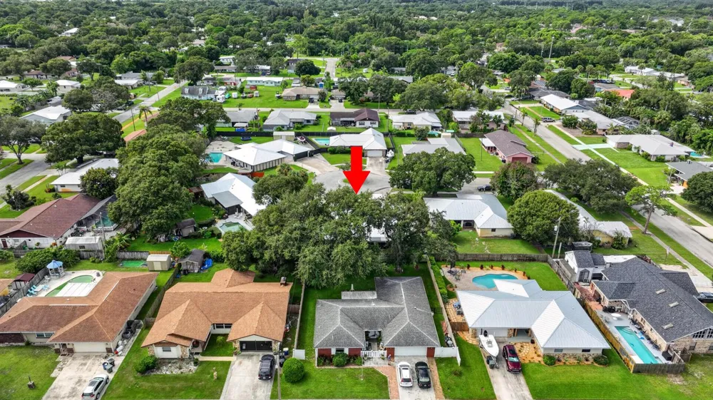 1916 QUAIL COURT Fort Pierce, FL 34982