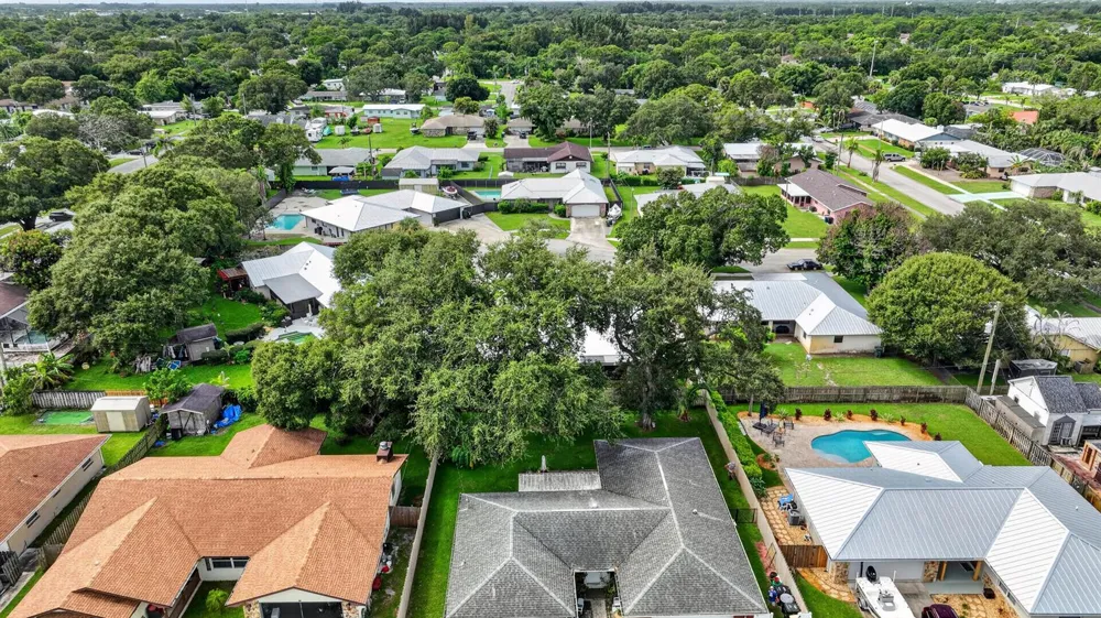 1916 QUAIL COURT Fort Pierce, FL 34982