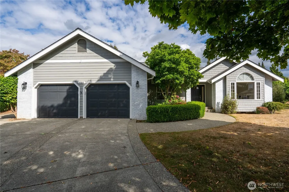 1160 Cascade Court Lynden, WA 98264