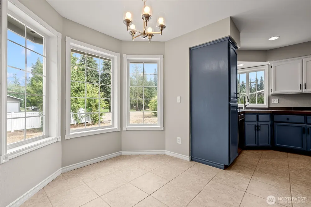1160 Cascade Court Lynden, WA 98264