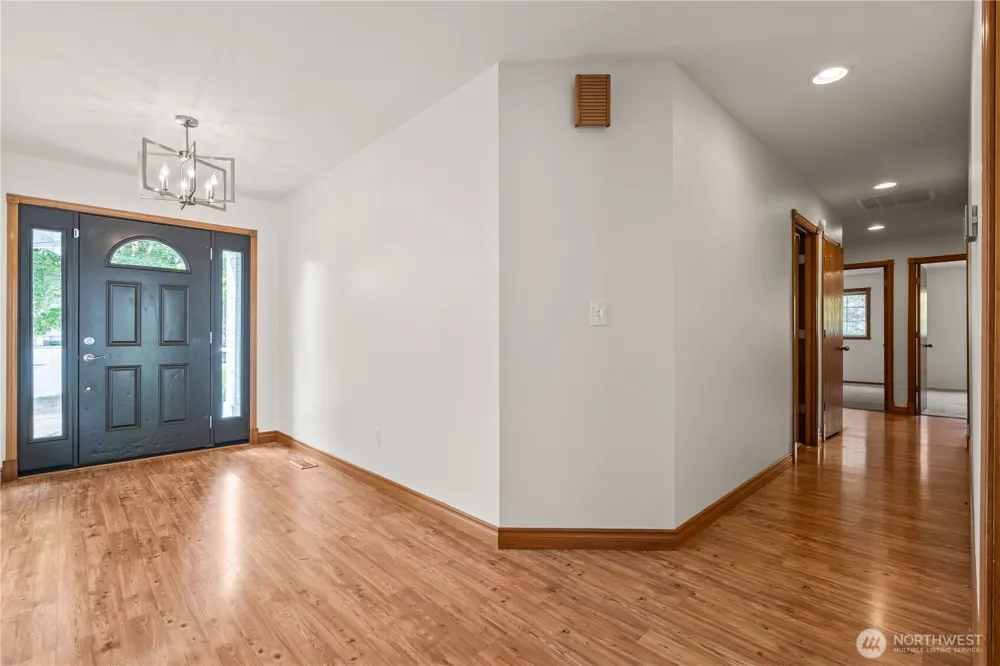 1160 Cascade Court Lynden, WA 98264