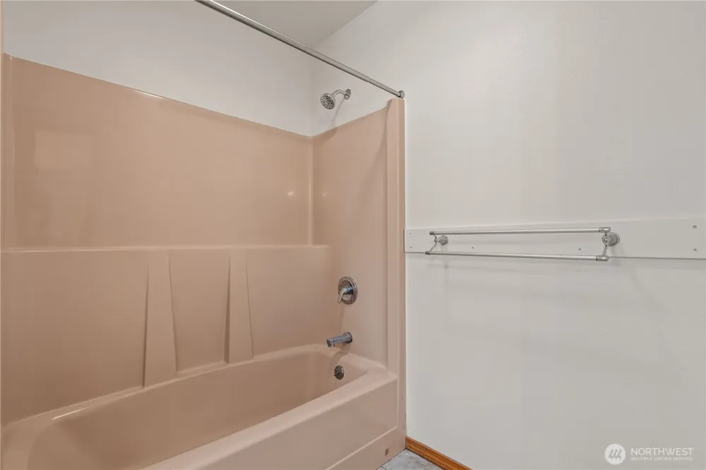 1160 Cascade Court Lynden, WA 98264