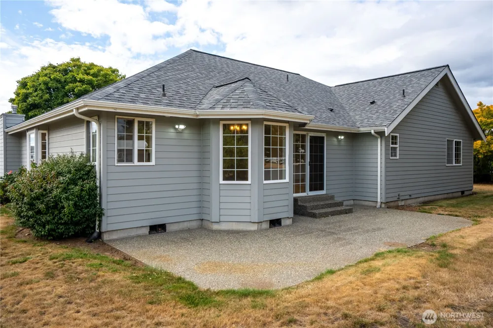 1160 Cascade Court Lynden, WA 98264