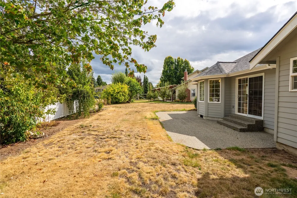 1160 Cascade Court Lynden, WA 98264