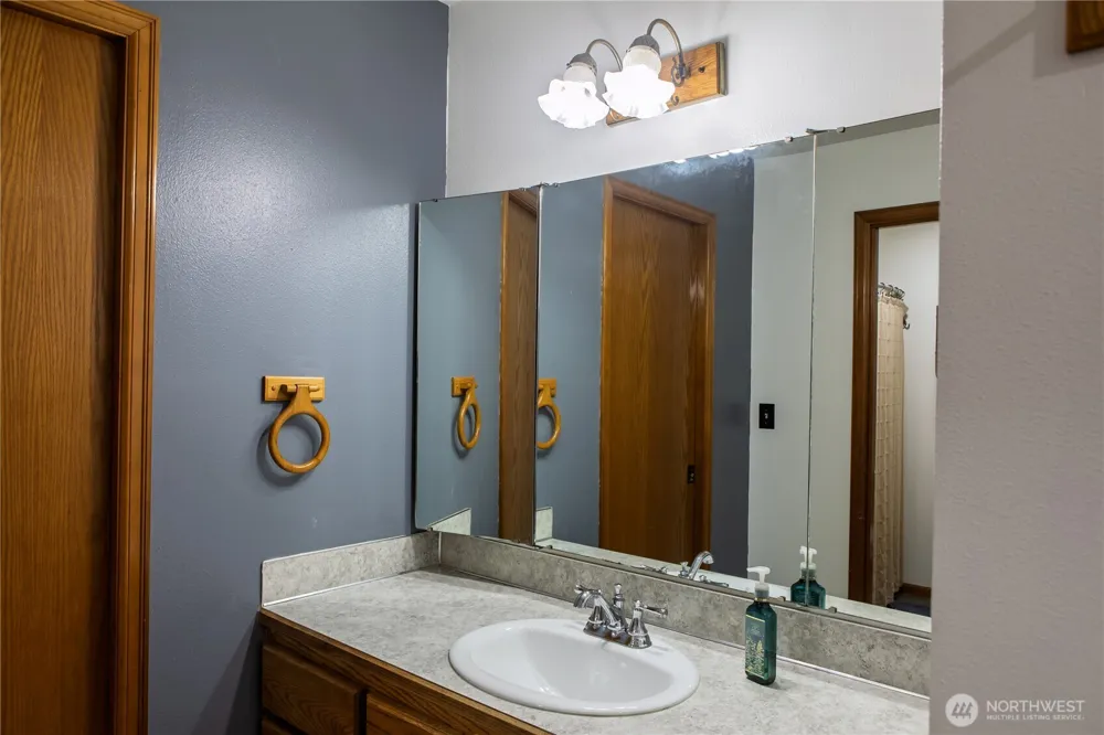 1111 Grover Street #1A Lynden, WA 98264