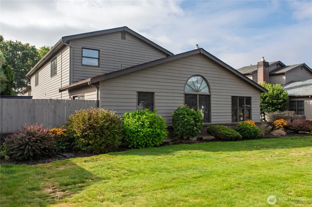 1111 Grover Street #1A Lynden, WA 98264