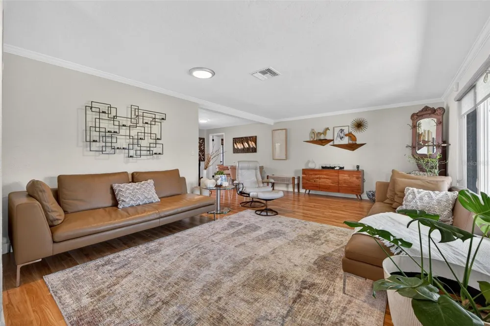 4461 38TH WAY S St Petersburg, FL 33711