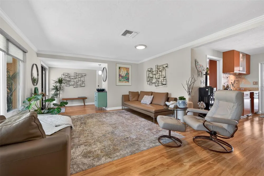 4461 38TH WAY S St Petersburg, FL 33711
